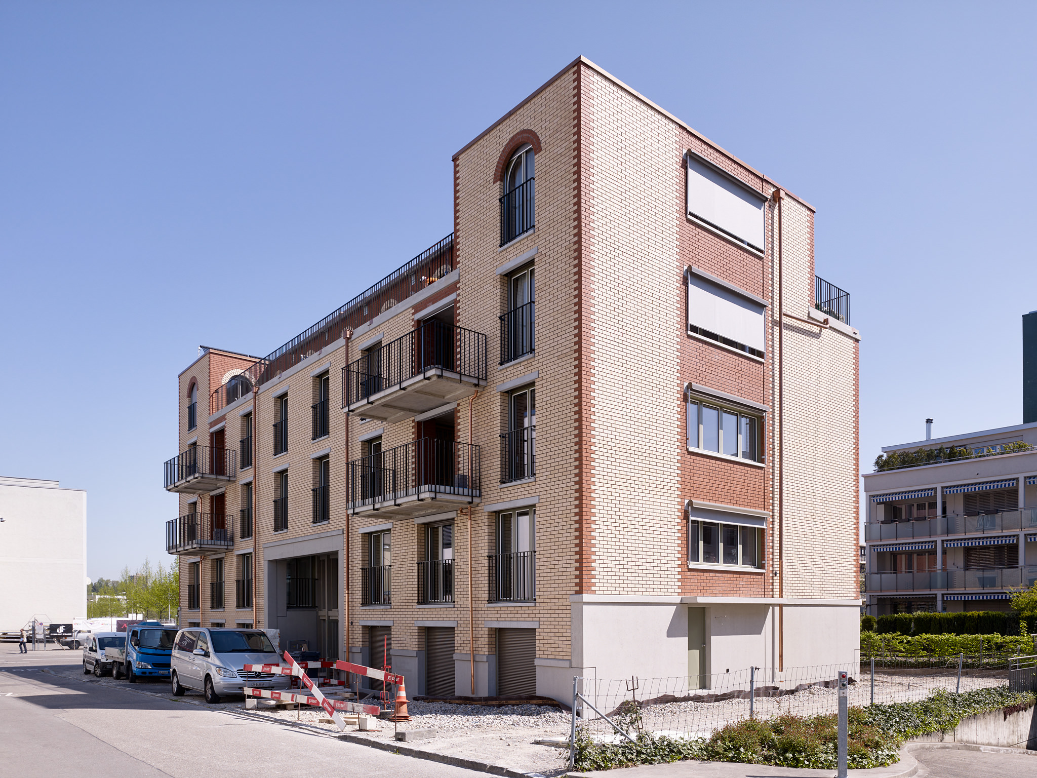 E14534 Alpa 050191 SCREEN